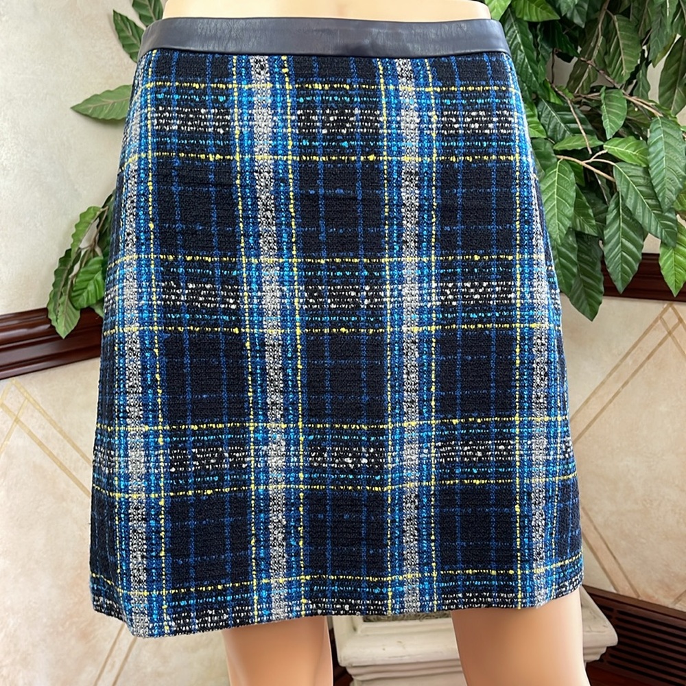 THE LIMITED BLUE PLAID SKIRT